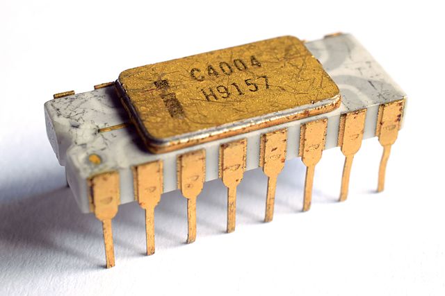 Intel 4004 chip